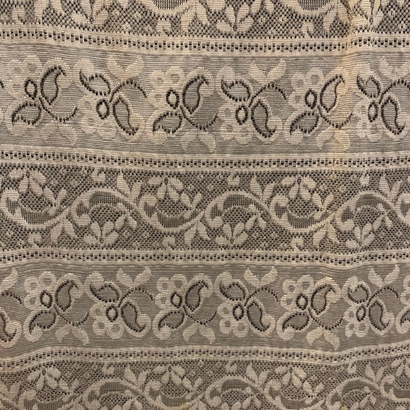 Blouse - Picture 2 of 3